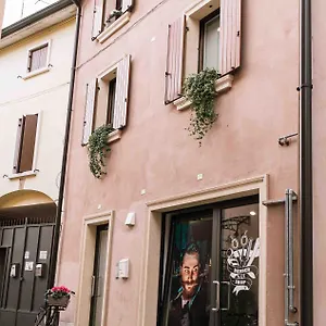 https://gomes-comfort-house.hotelinveneto.com